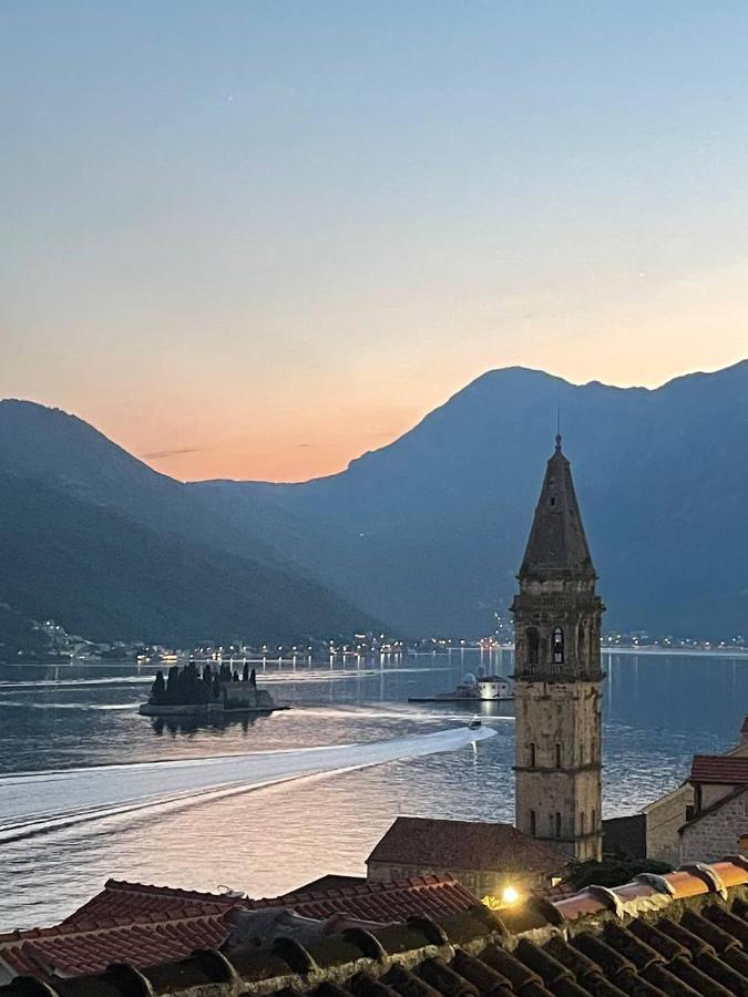 Old House Perast Apartamento Exterior foto