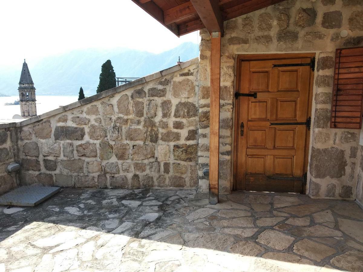 Old House Perast Apartamento Exterior foto