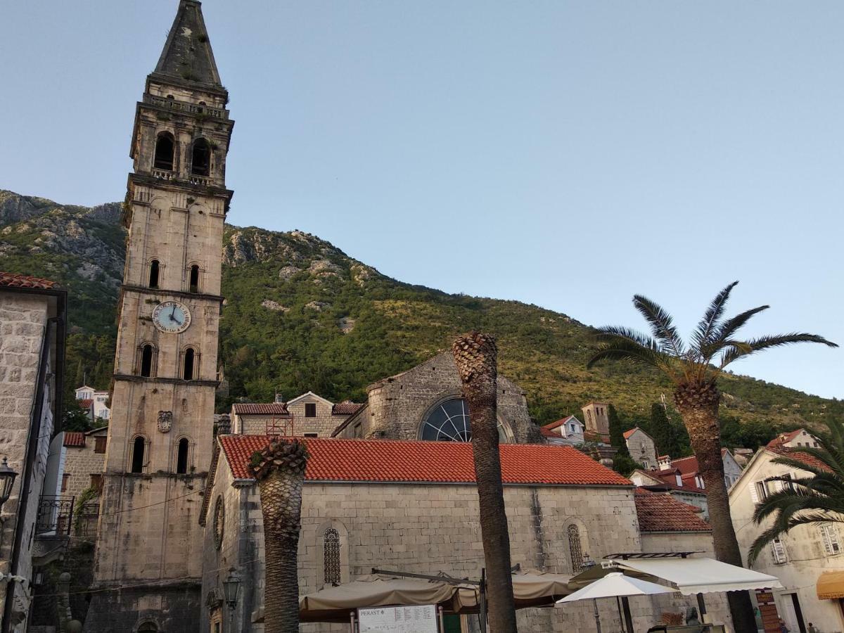 Old House Perast Apartamento Exterior foto