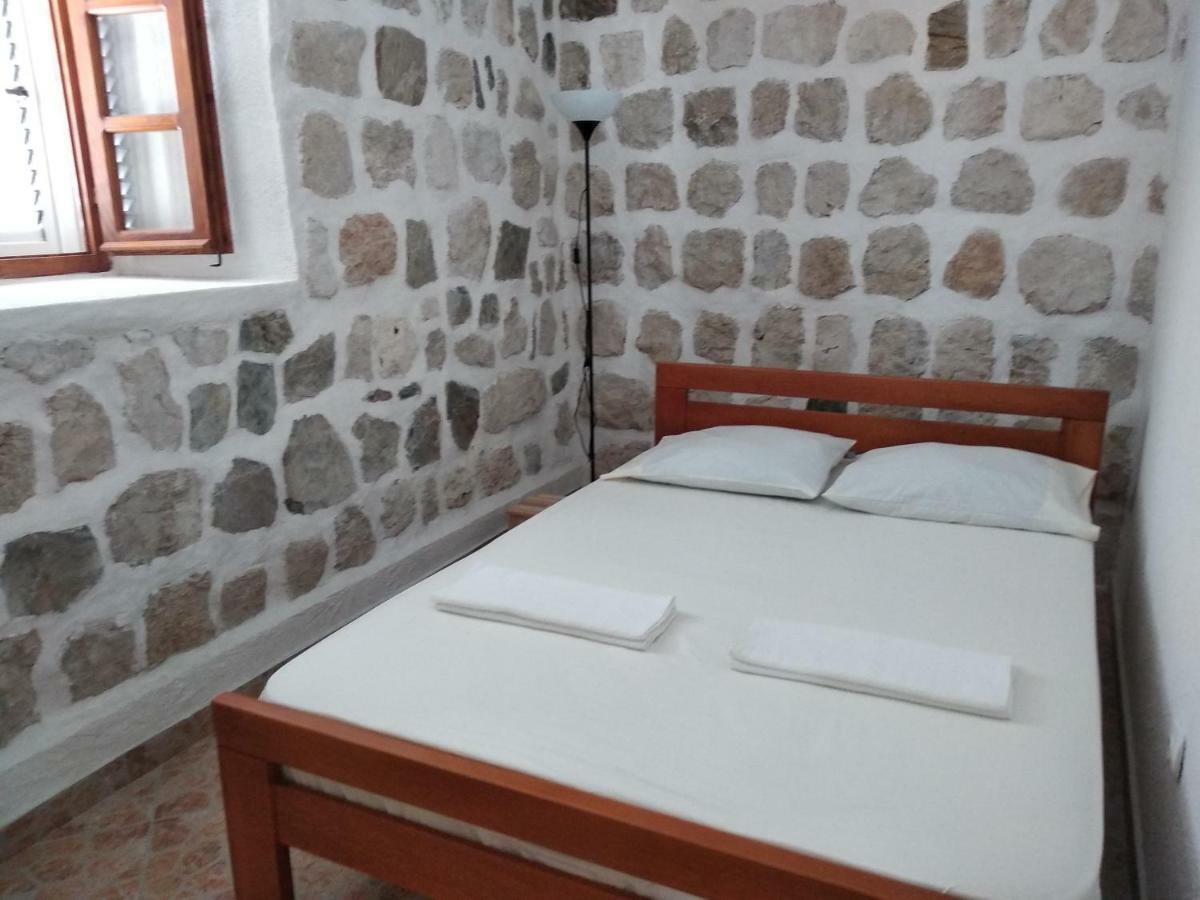 Old House Perast Apartamento Exterior foto
