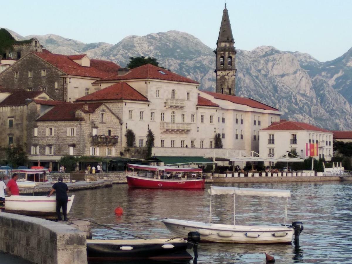 Old House Perast Apartamento Exterior foto