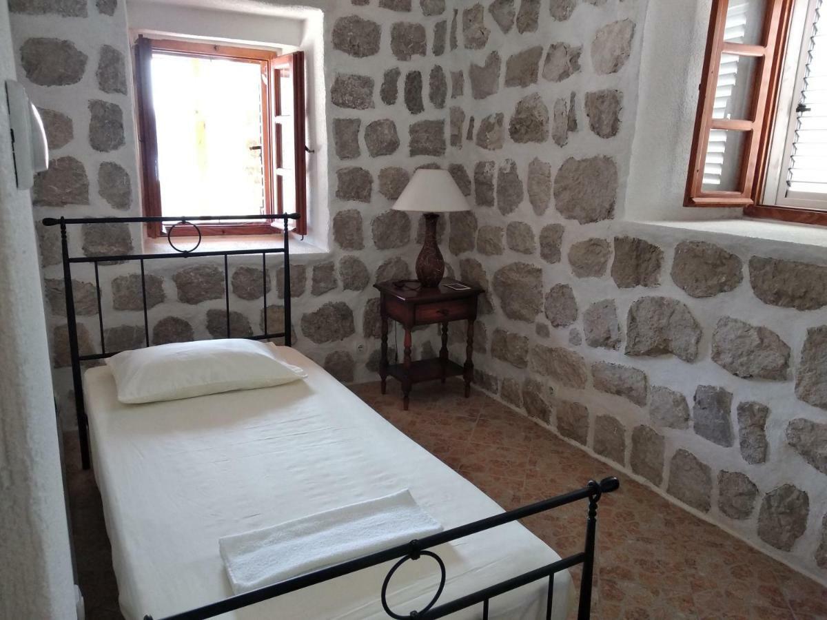 Old House Perast Apartamento Exterior foto