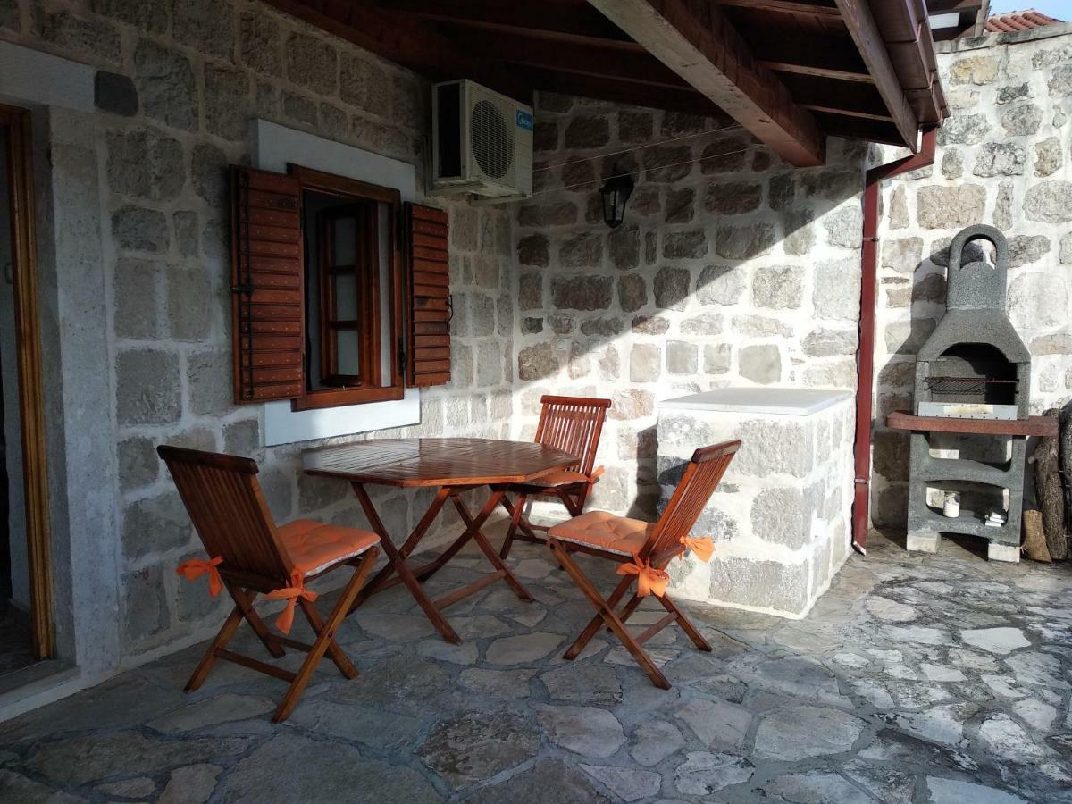 Old House Perast Apartamento Exterior foto