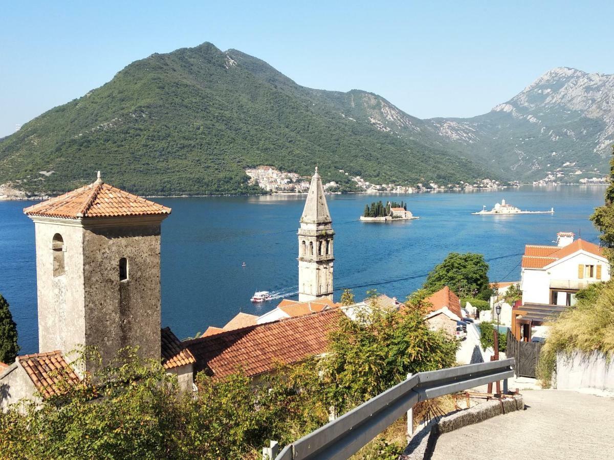 Old House Perast Apartamento Exterior foto